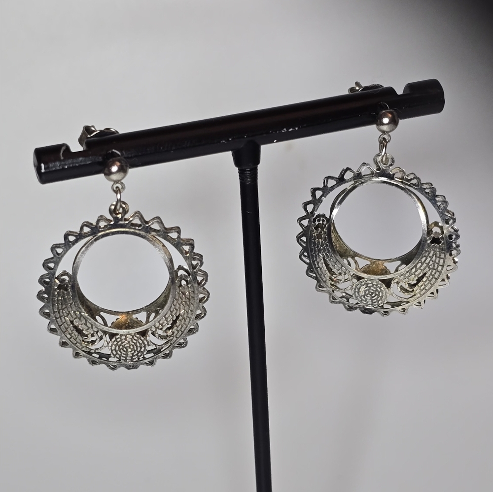 Elegant Silver Toned Hoop Earrings